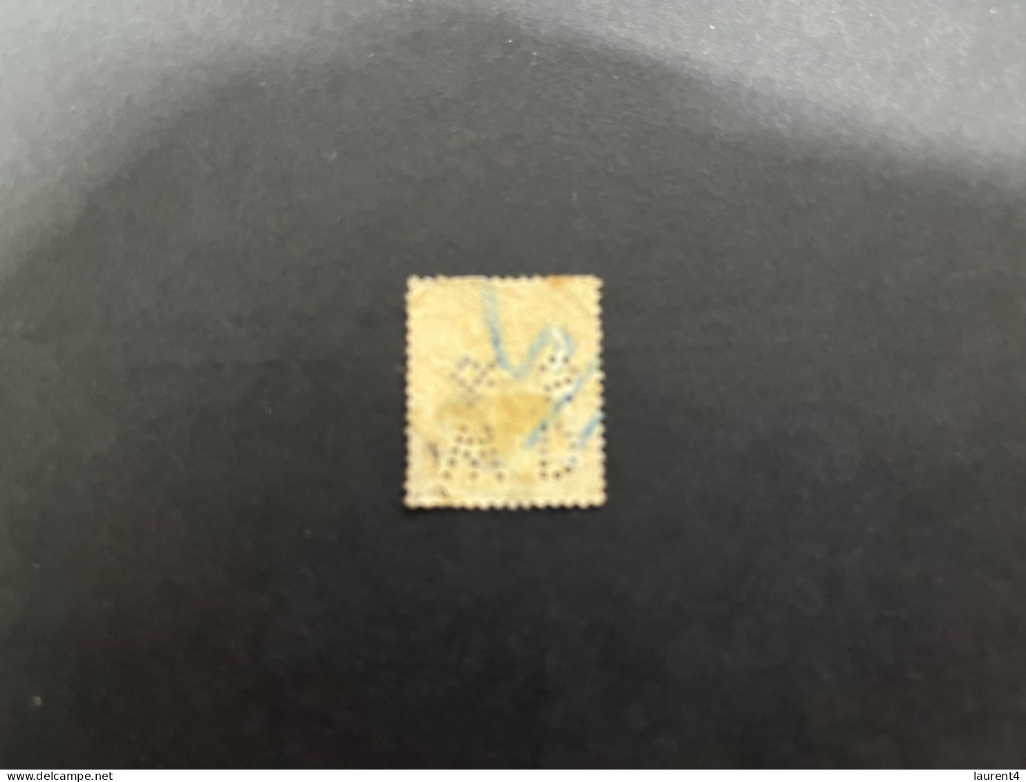 23-3-2024 (stamp) UK - Queen - Perfins - Non Dentelés