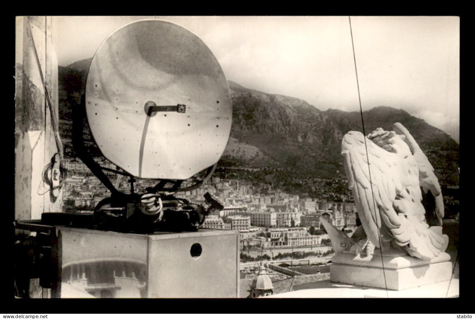 MONACO - L'ANTENNE DU RADAR SUR LA TERRASSE DU MUSEE OCEANOGRAPHIQUE - Musée Océanographique