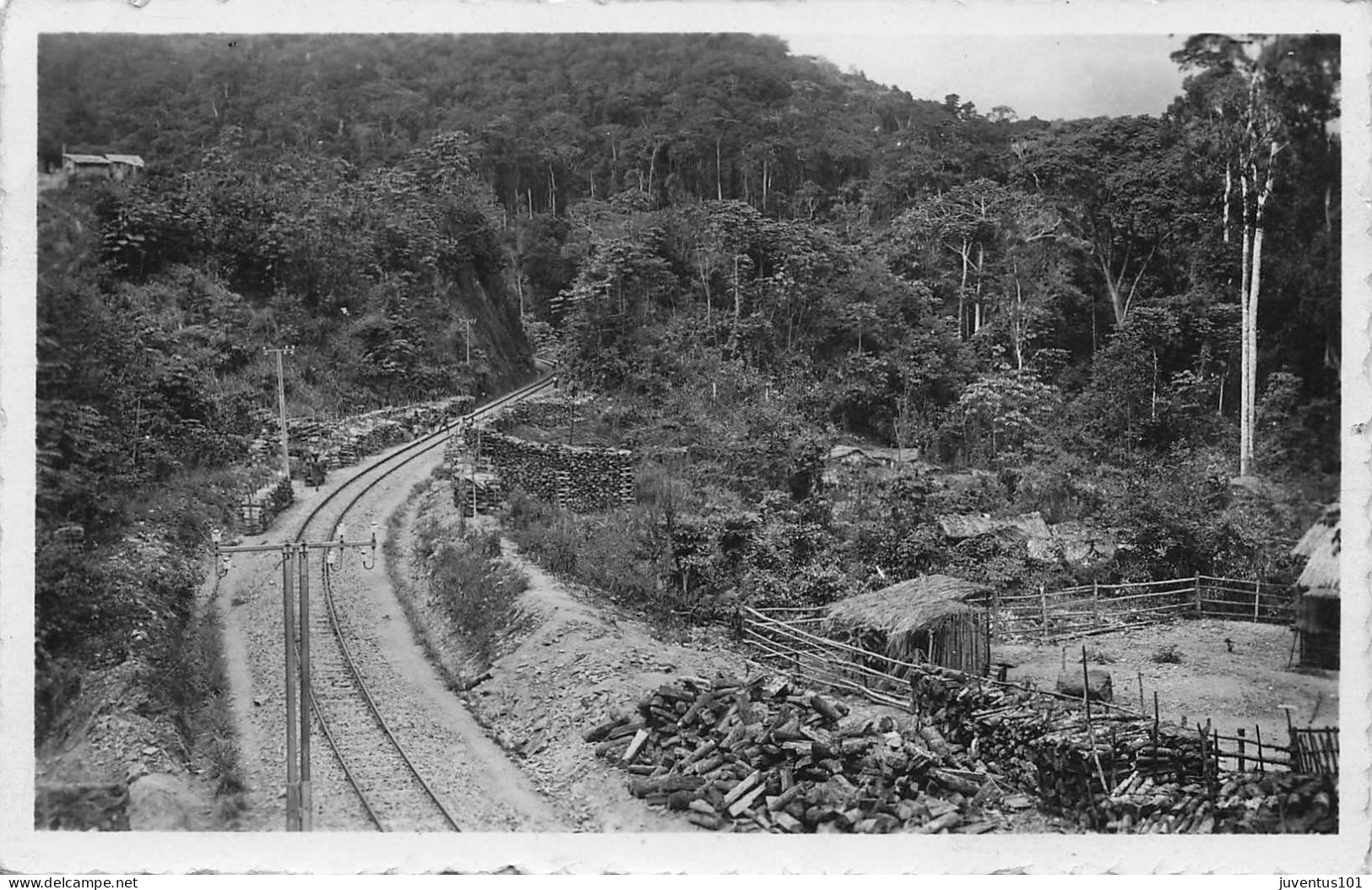 CPSM Moyen Congo-Voie Du Congo Océan Dans Le Mayumbe    L2778 - Congo Français