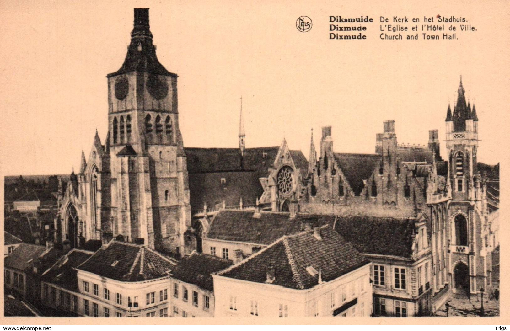 Diksmuide - De Kerk En Het Stadhuis - Diksmuide