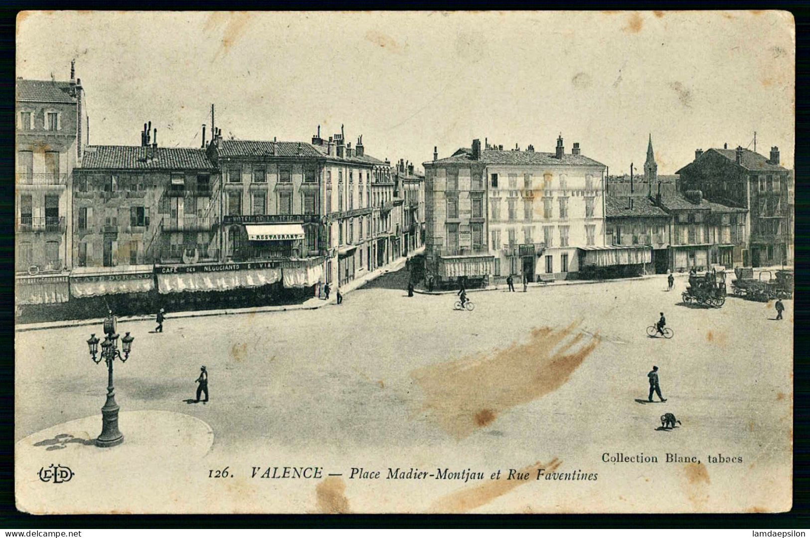 A69  FRANCE CPA VALENCE - PLACE MADIER MONTJAU ET RUE FAVENTINES - Collections & Lots