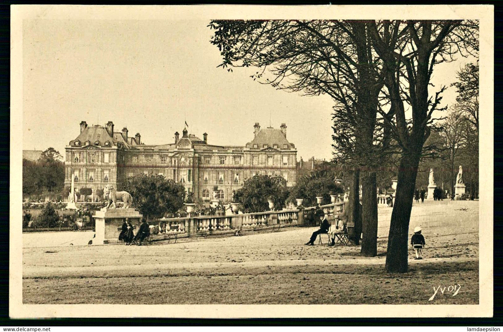 A69  FRANCE CPA LE PALAIS DU LUXEMBOURG - Collections & Lots