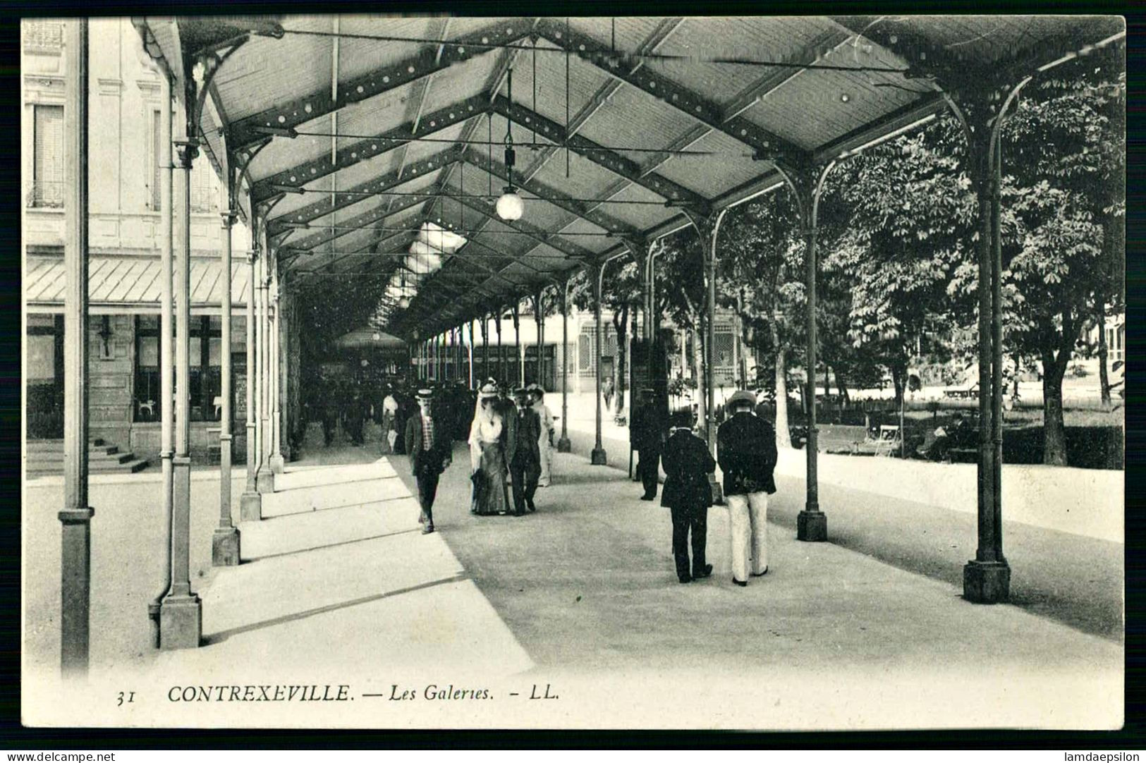 A69  FRANCE CPA CONTREXEVILLE - LES GALERIES - Collections & Lots