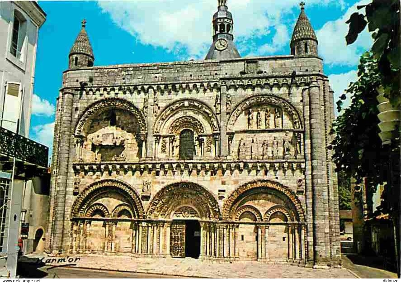 86 - Civray - Eglise Saint Nicolas - Le Porche - CPM - Voir Scans Recto-Verso - Civray