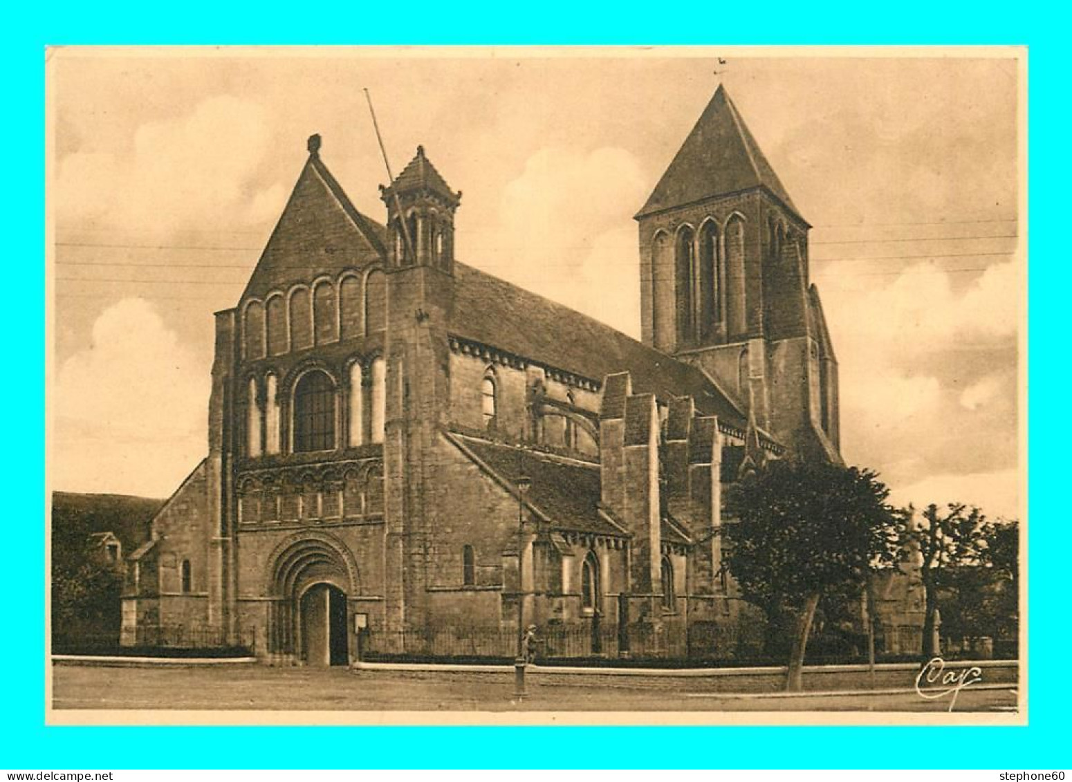 A945 / 079 14 - OUISTREHAM RIVA BELLE Eglise - Ouistreham