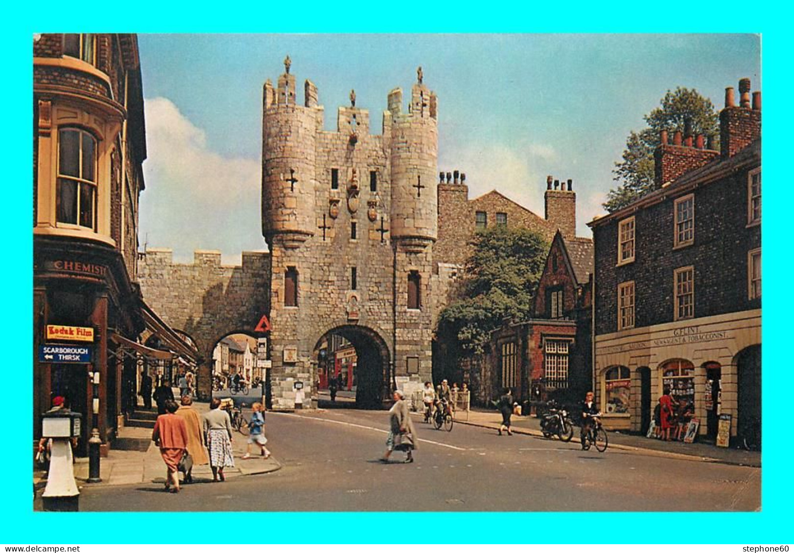 A948 / 573 YORK Micklegate Bar - York