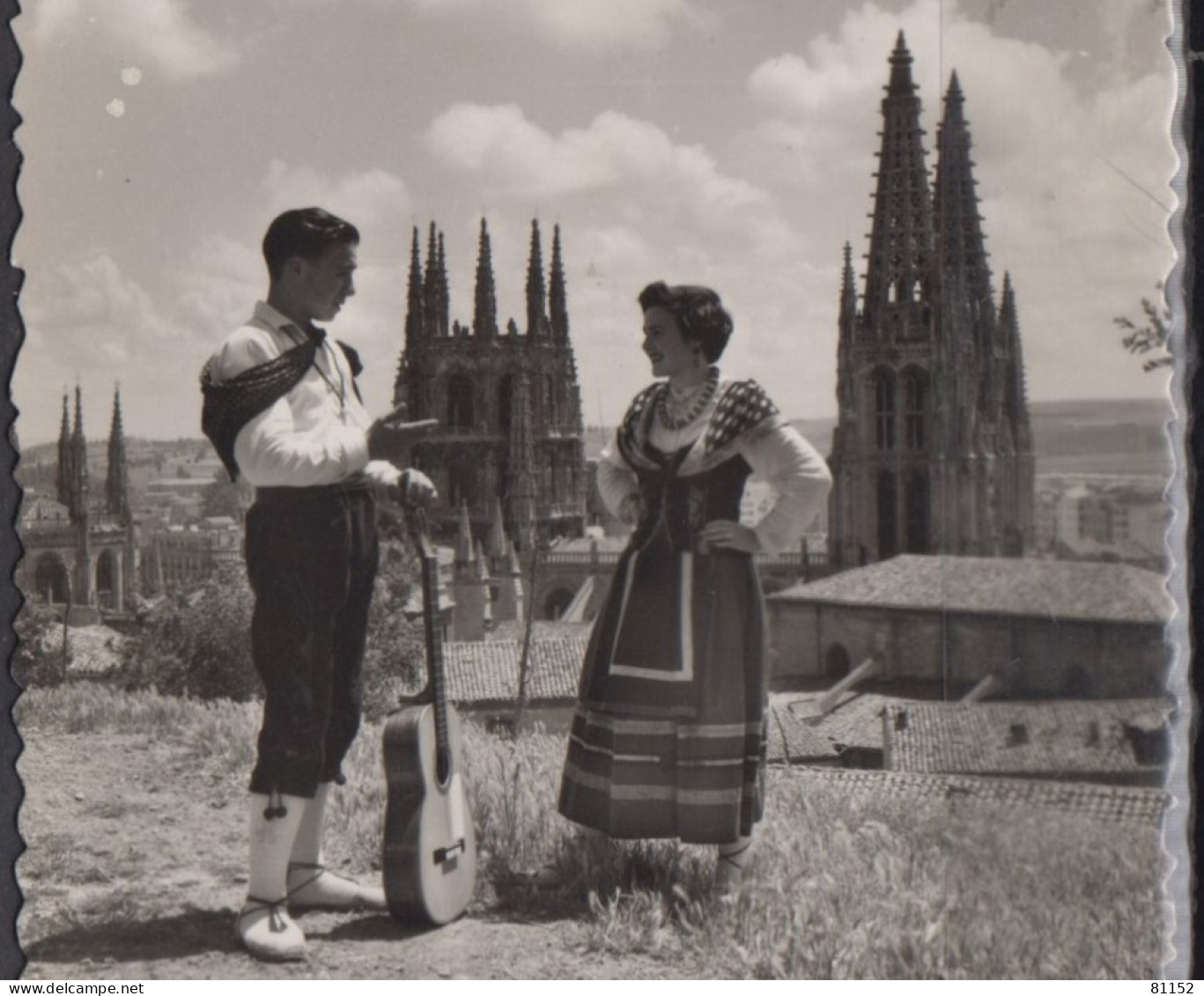 CPSM   De    BURGOS  Types Régionales Costumes     Espagne   écrite     Animée - Burgos