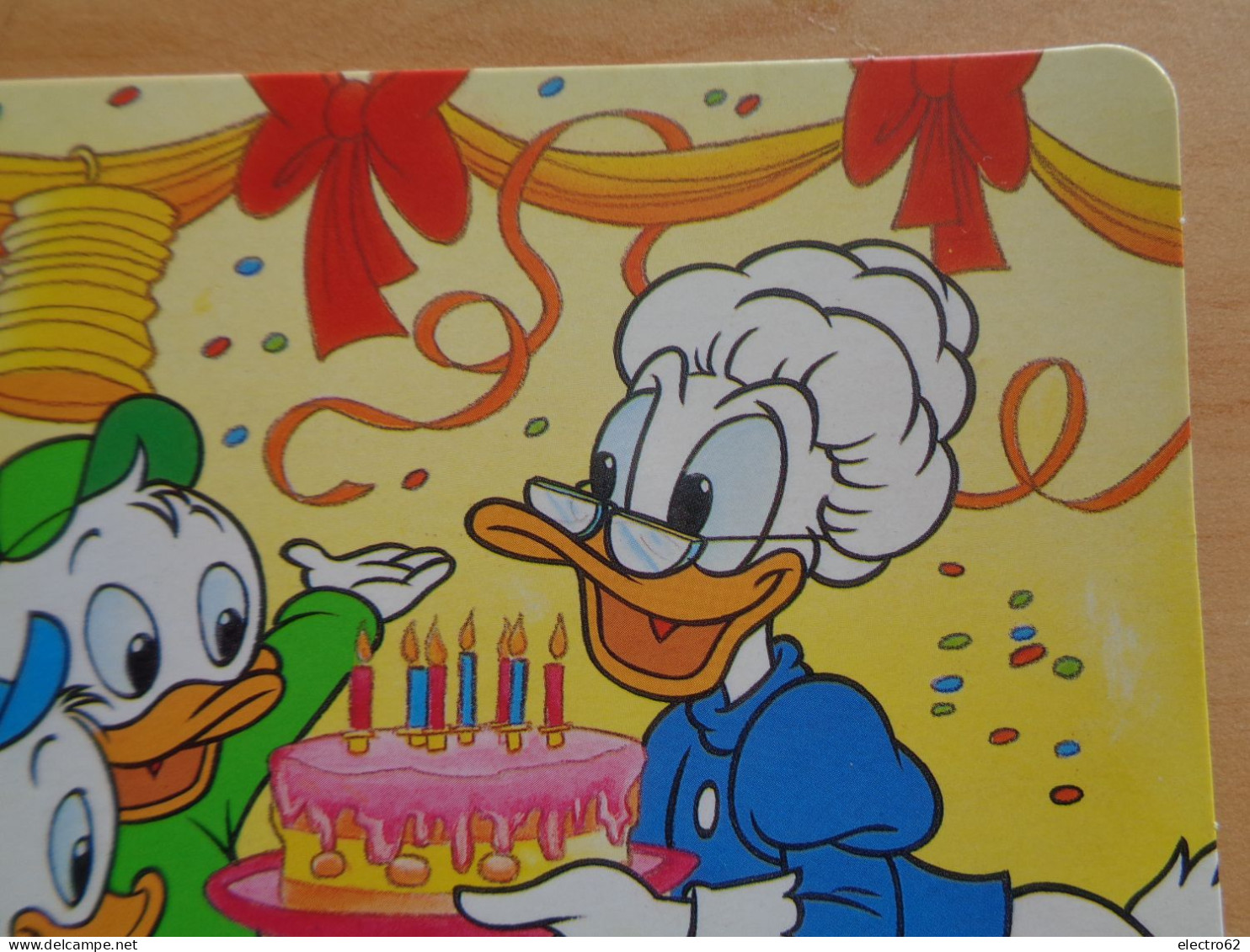 Carte Nestlé  Disney Family Donald Duck Riri Fifi Loulou Anniversaire  Birthday  BD Comic Grandmère Grandma - Other & Unclassified