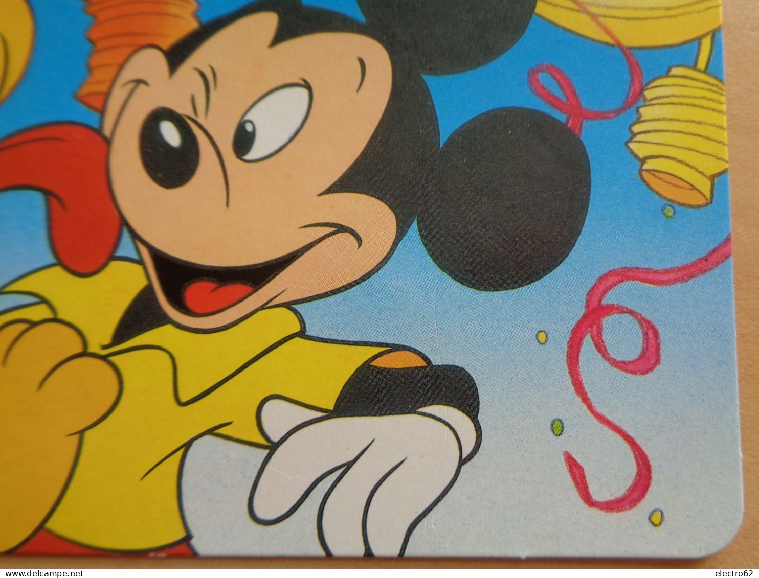 carte Nestlé  Disney Family Pluto Mickey mouse anniversaire  birthday  BD comic dog chien souris