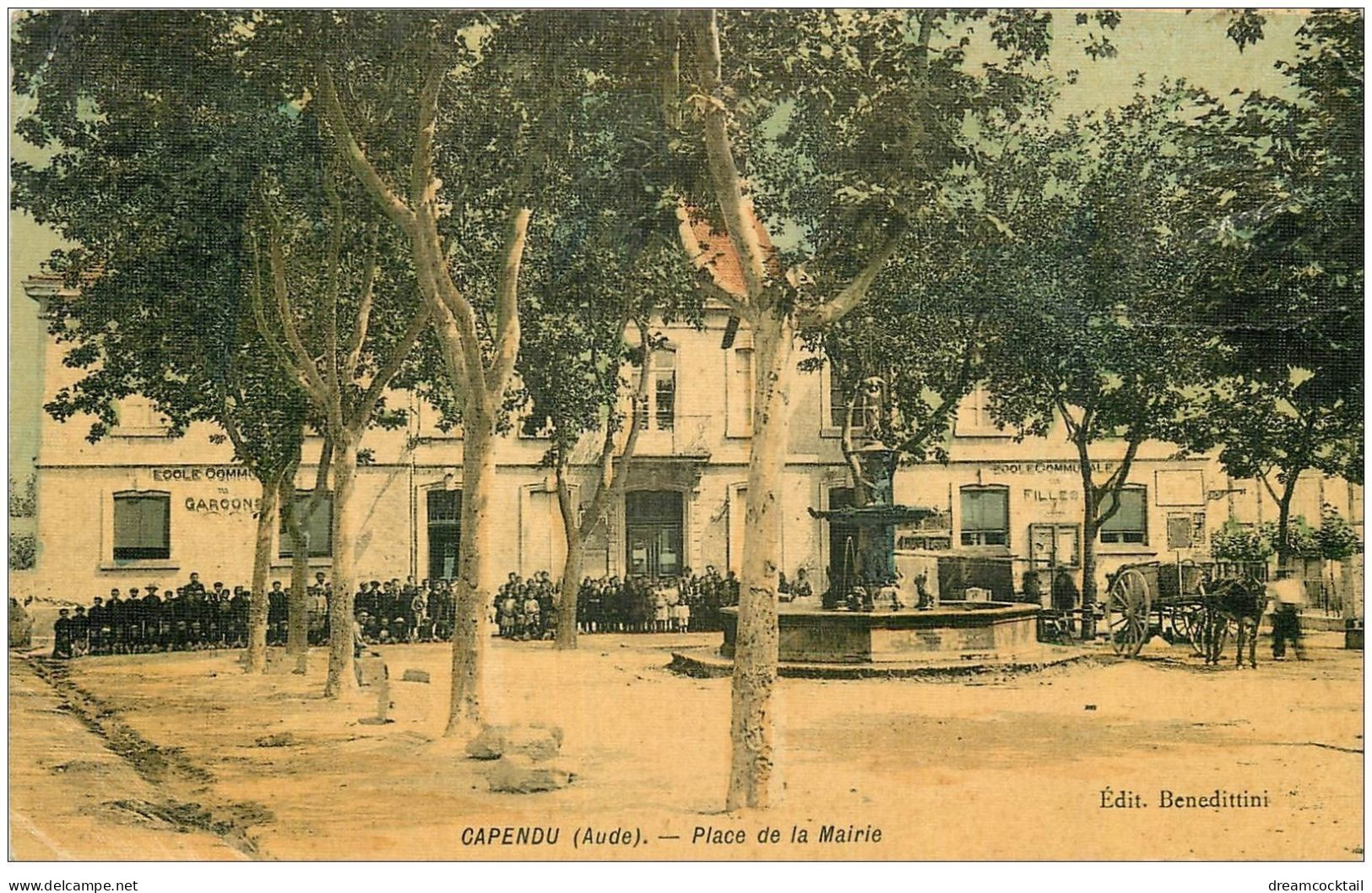 11 CAPENDU. Ecoles Place De La Mairie. Superbe Carte Toilée 1908 - Capendu