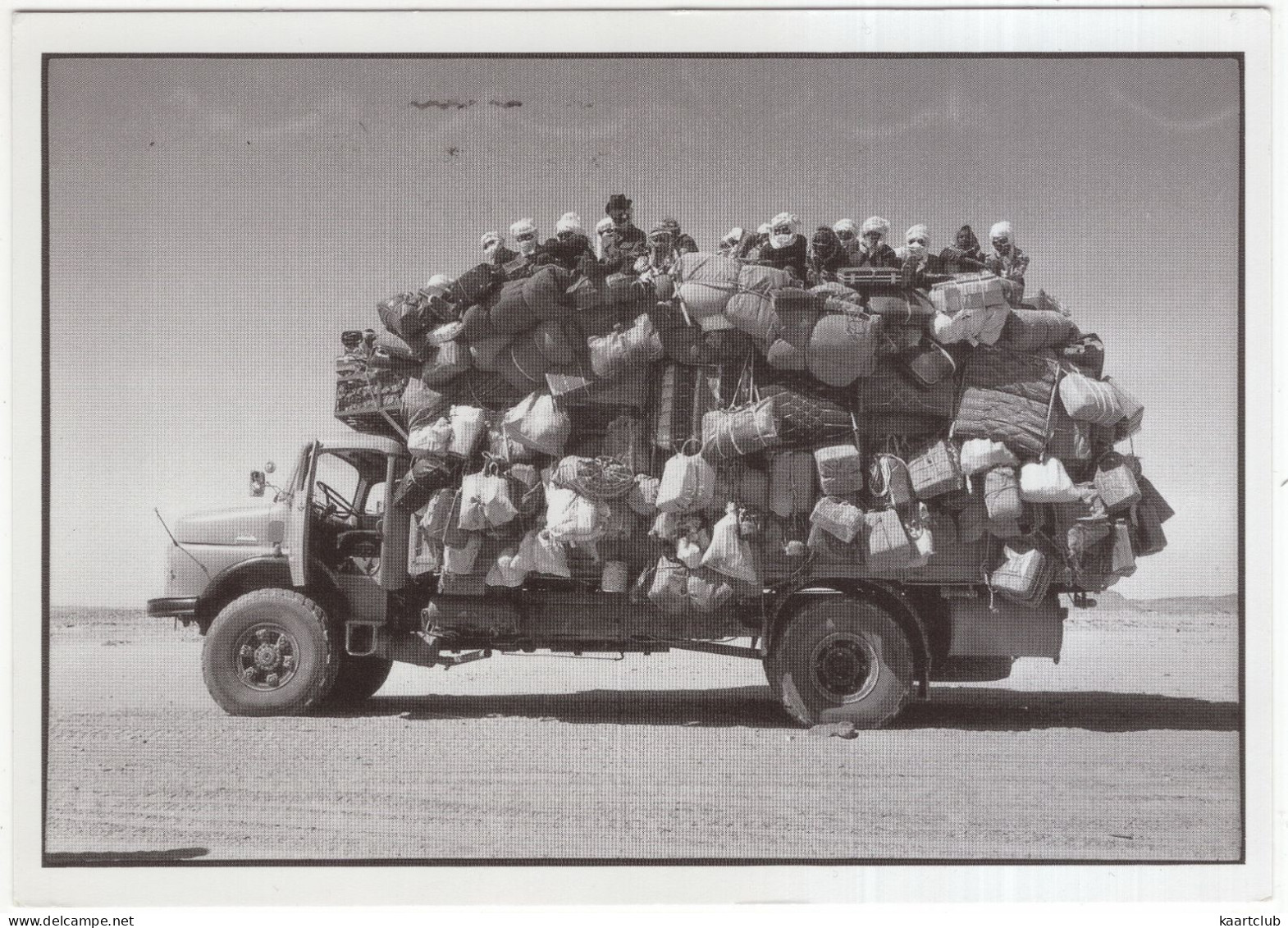 MERCEDES KURZHAUBER LKW - Wüste/ Afrika - Désert, Afrique - (France) - Camions & Poids Lourds