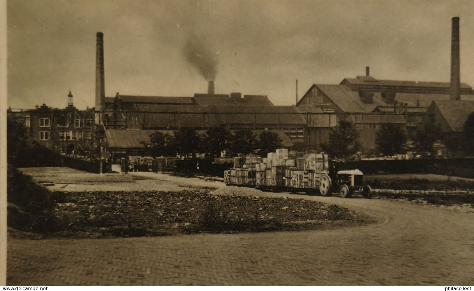 Leerdam (Utr.) Glasfabrieken 1937 Aangesneden? Licht Hoek Vouw - Other & Unclassified