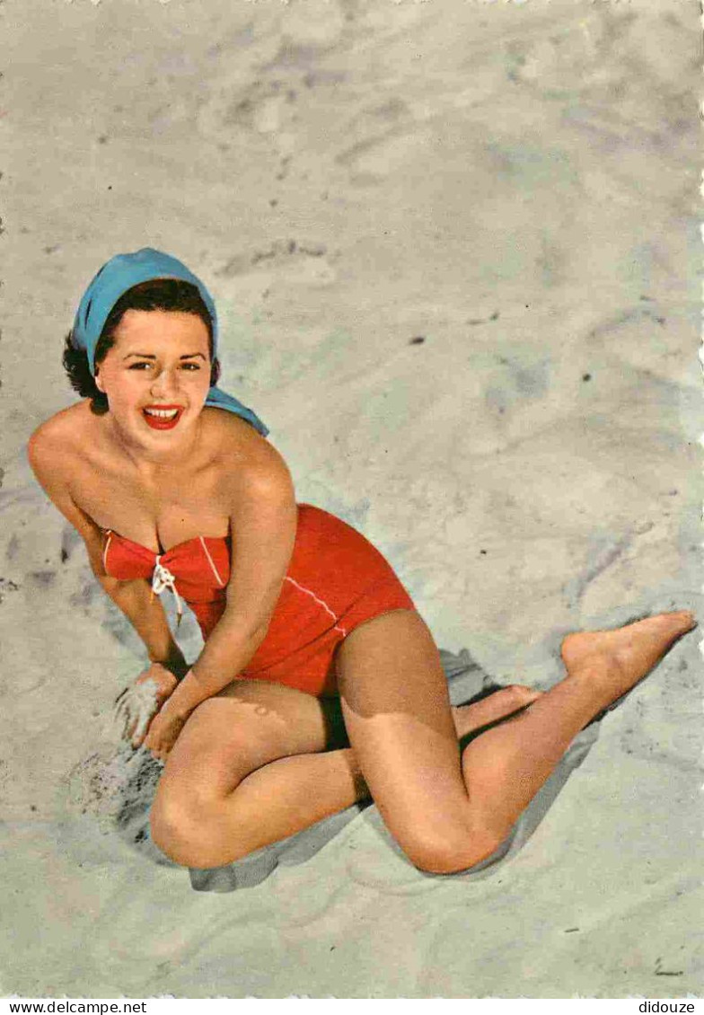 Pin-ups - Femme En Maillot De Bain - Baigneuse - CPSM Grand Format - Voir Scans Recto-Verso - Pin-Ups