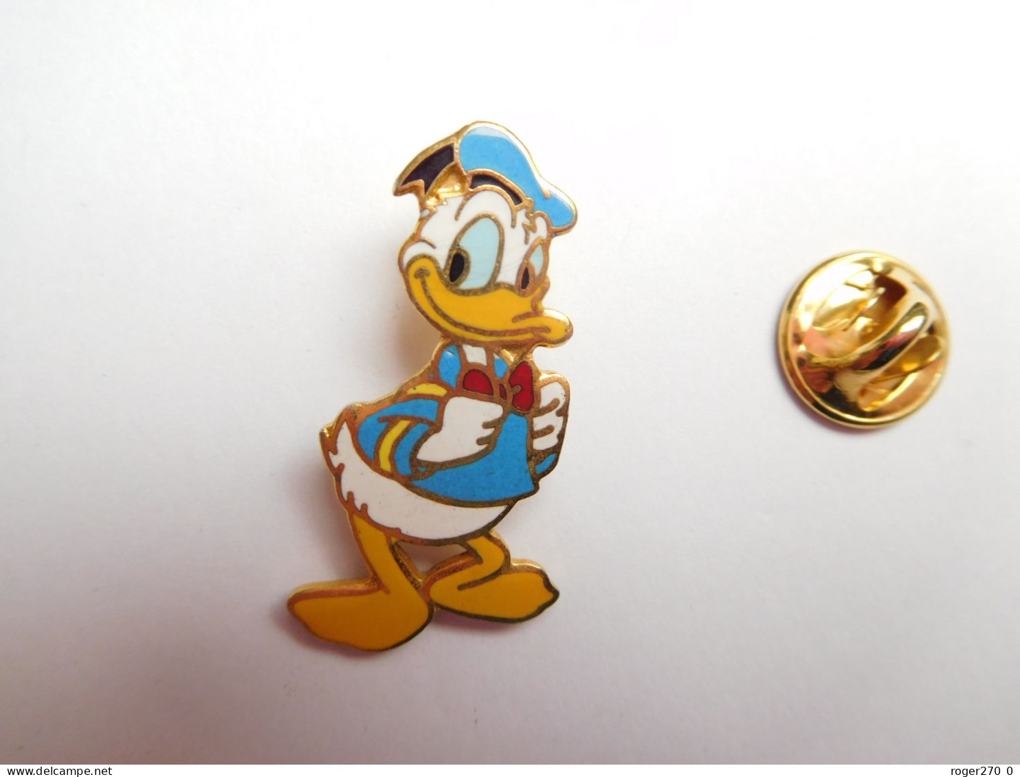 Beau Pin's En EGF , Disney , Donald , Signé Disney - Disney