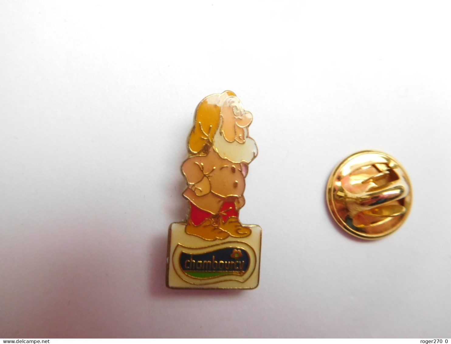 Beau Pin's , Disney , Blanche Et Les 7 Nains , Chambourcy , Signé JH/ Disney - Disney