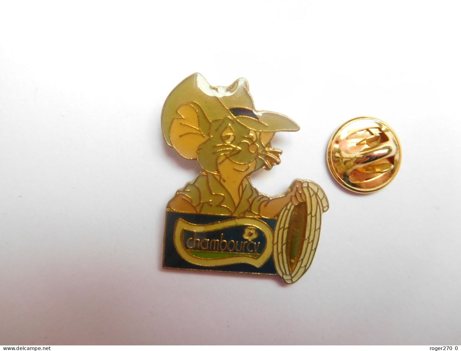 Beau Pin's , Disney , Personnage , Chambourcy , Signé Disney - Disney