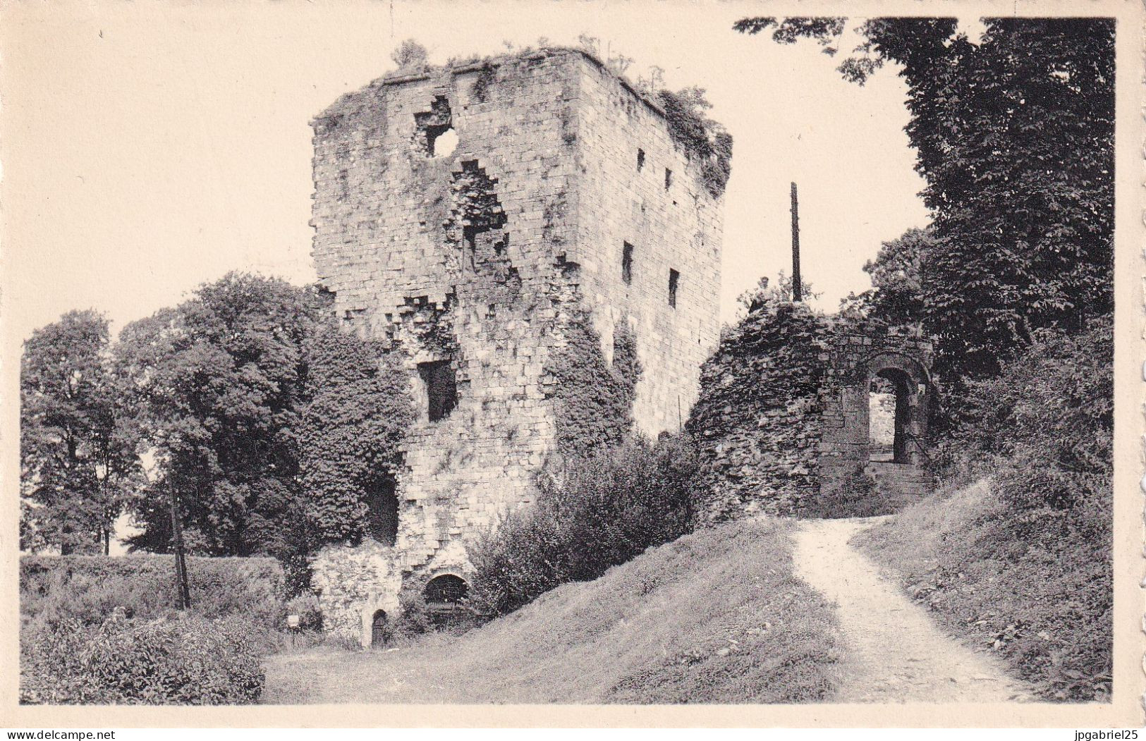 LAP Beaumont Tour Salamandre Et Poterne - Beaumont