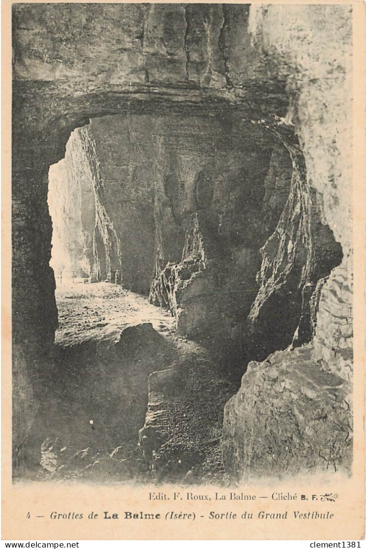 La Balme Les Grottes Sortie Du Grand Vestibule - La Balme-les-Grottes
