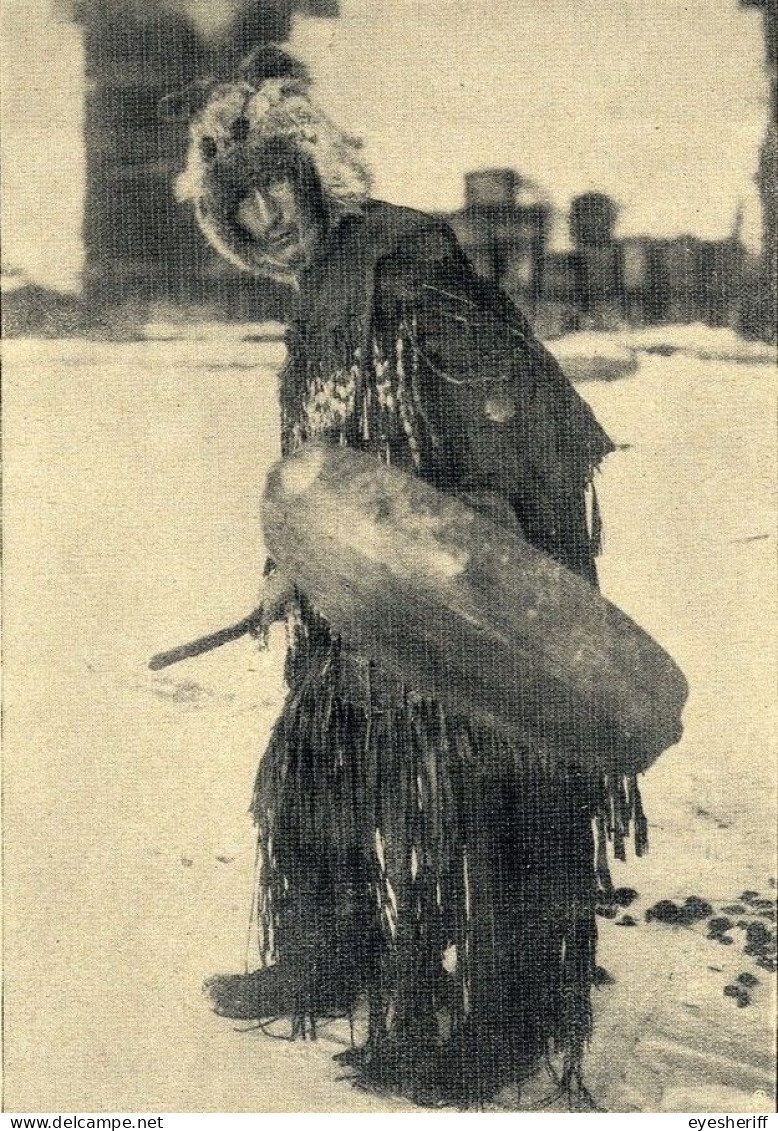 Chamane De Sibérie: Tungus (Evenki) Shaman With Drum From Yakutia In Siberia 1900-1910. Rare! - Azië