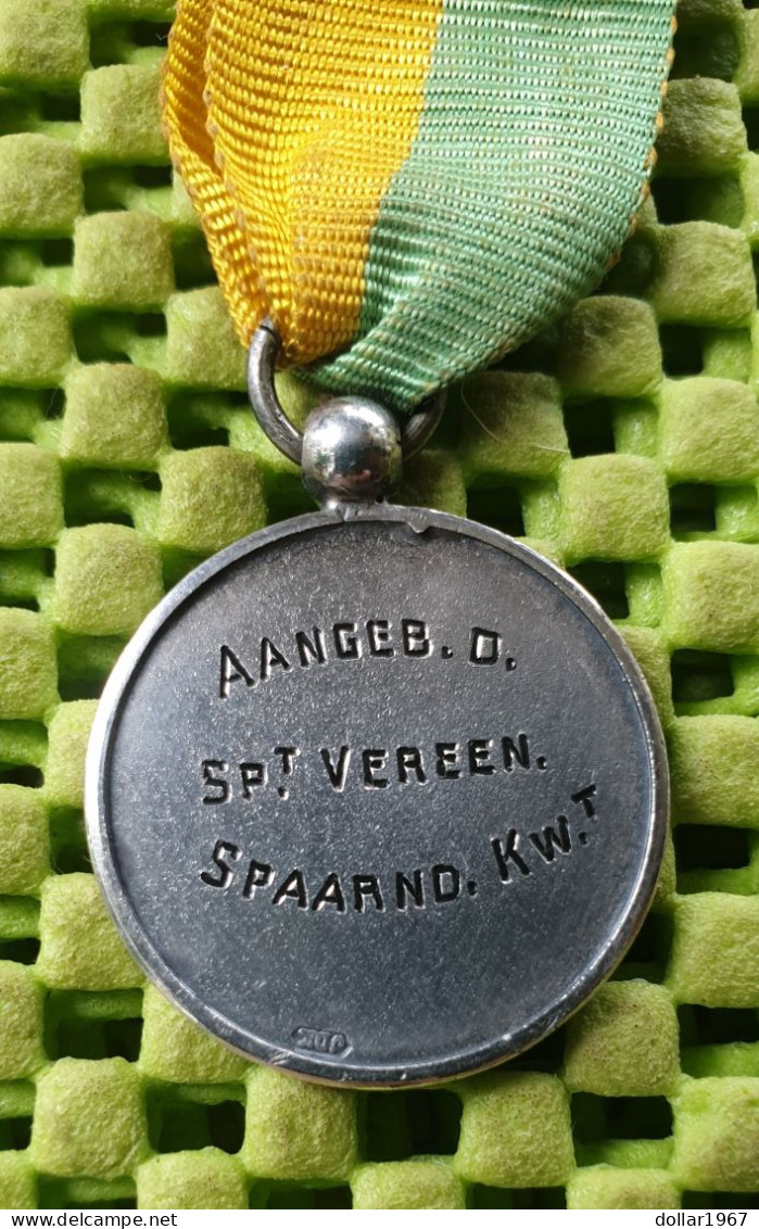 Medaille  : Sp,t Vereen Spaarnd. Kw.t + 1945 - Spaarndam  -  Original Foto  !!  Medallion  Dutch - Autres & Non Classés