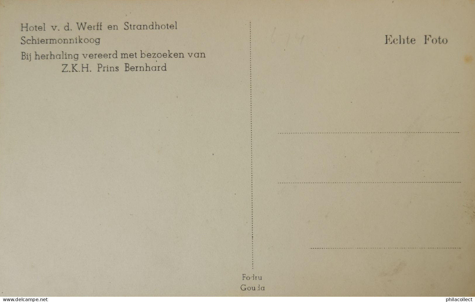 Schiermonnikoog // Walviskaak Vd Willem Barentsz Voor Hotel Vd Werff 19?? - Schiermonnikoog