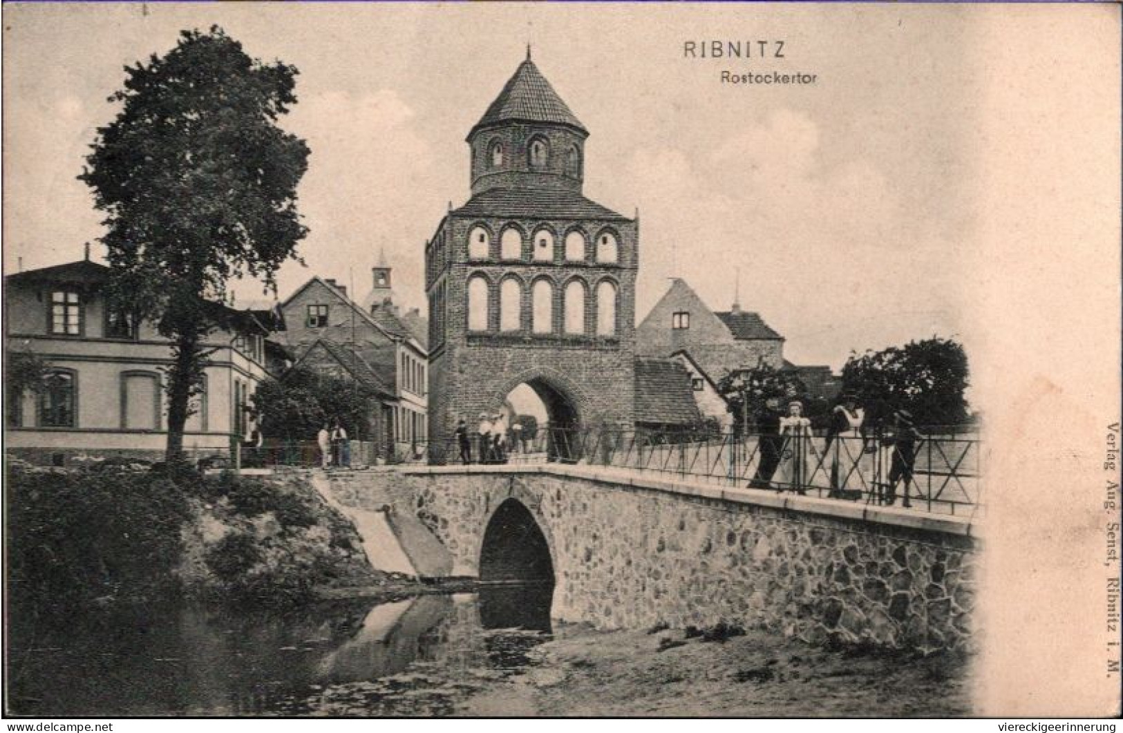 ! Alte Ansichtskarte Aus Ribnitz, Rostockertor, Bahnpoststempel Stralsund-Rostock, Verlag Aug. Senst - Ribnitz-Damgarten