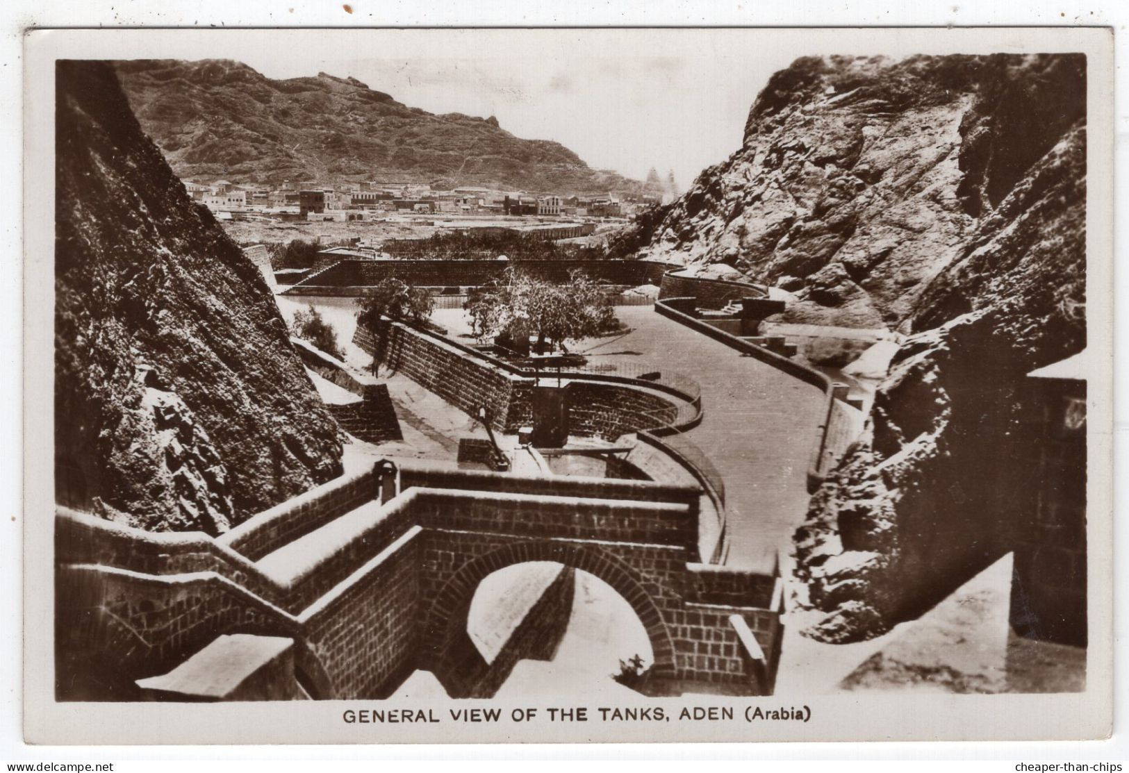 ADEN - General View Of The Tanks - Jemen