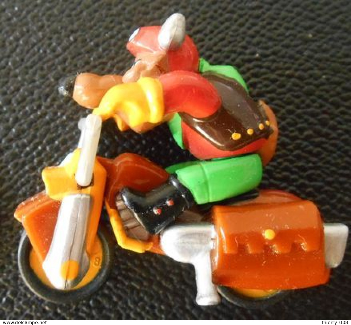 27  Kinder Surprise  Série Motocoyotes  Costocoyote - Other & Unclassified