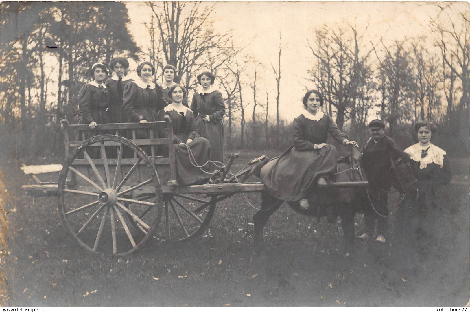 37-BEAUMONT-EN-VERON- PONTOURNY- CARTE PHOTO- JEUNES FILLES EN PROMENADE ATTELAGE - Andere & Zonder Classificatie