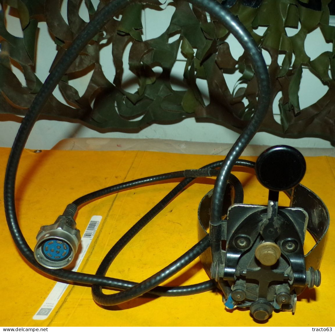 MANIPULATEUR MORSE POUR EMETTEUR  FRANCAIS AVEC CABLE DE BRANCHEMENT , MARQUAGE KY-116/U Fr  ,  RADIOAMATEUR ,   FRAIS D - Equipaggiamento