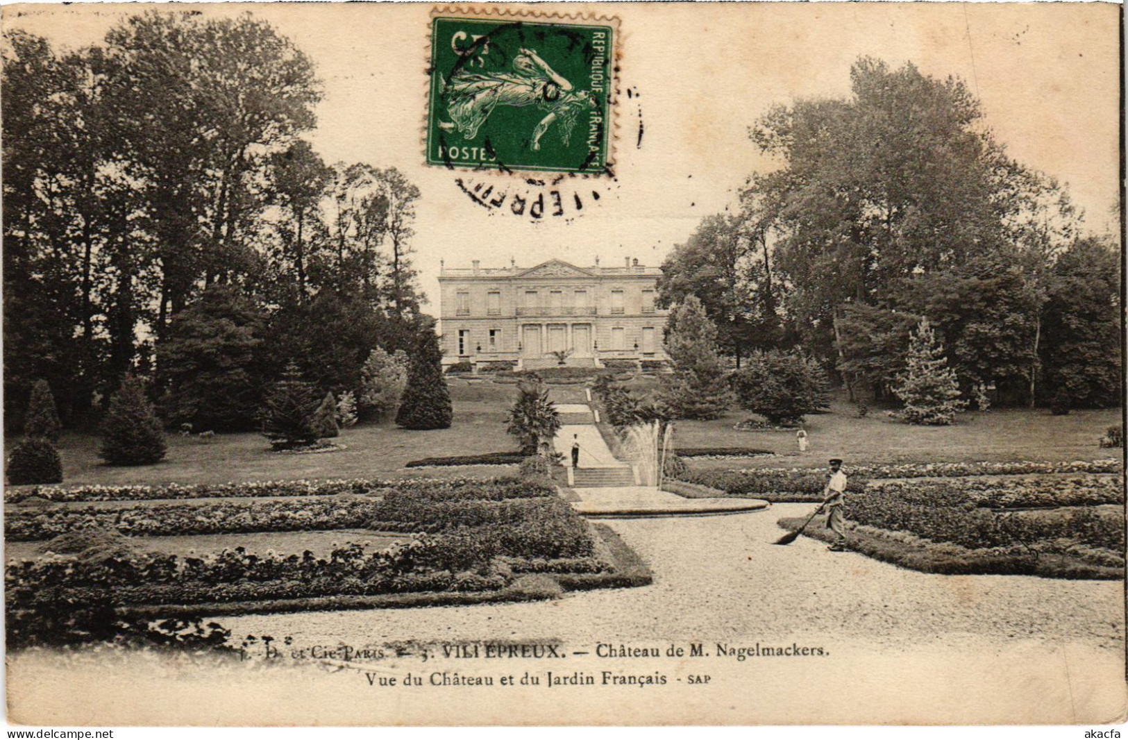 CPA VILLEPREUX Vue Du Chateau Et Du Jardin Francais (1386182) - Villepreux