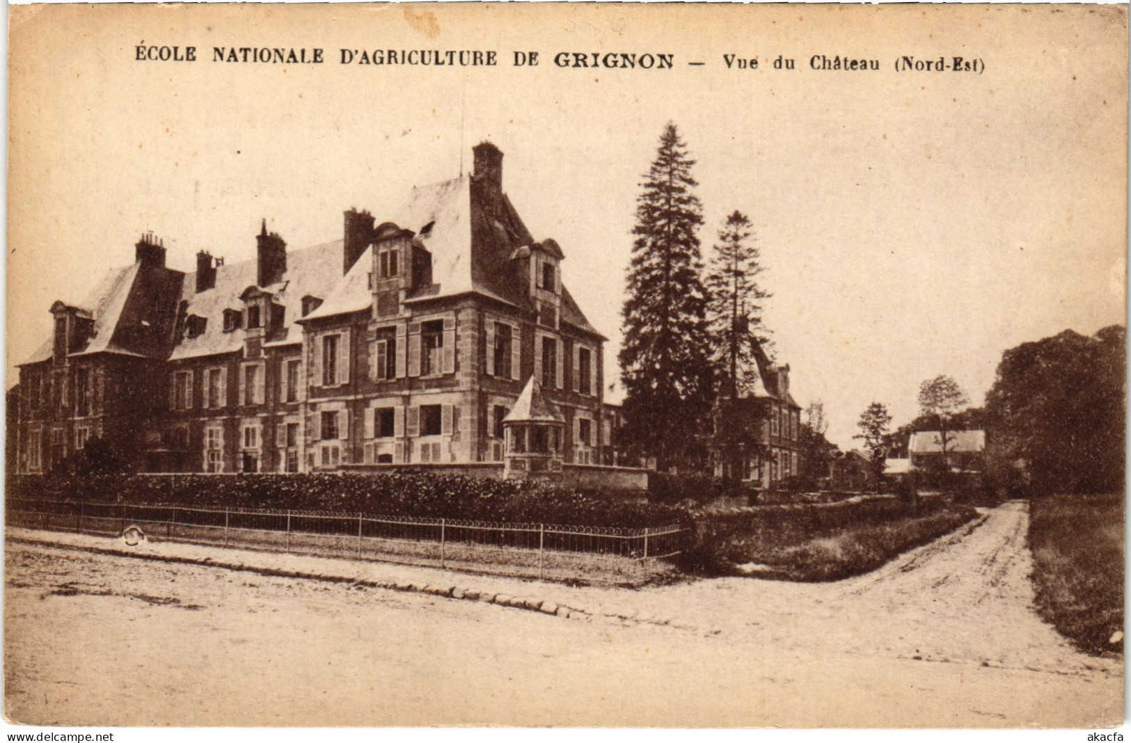 CPA THIVERVAL-GRIGNON Ecole Nationale D'Agriculture (1386383) - Grignon