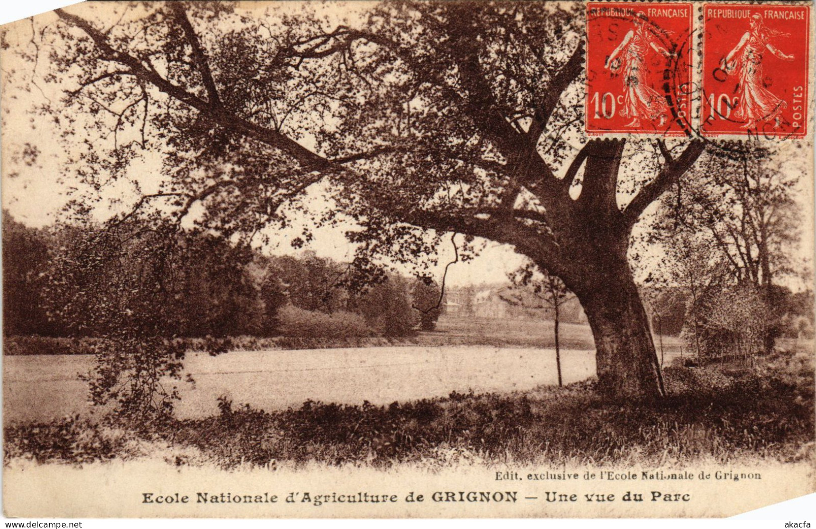 CPA THIVERVAL-GRIGNON Ecole Nationale D'Agriculture - Une Vue Du Parc (1386308) - Grignon