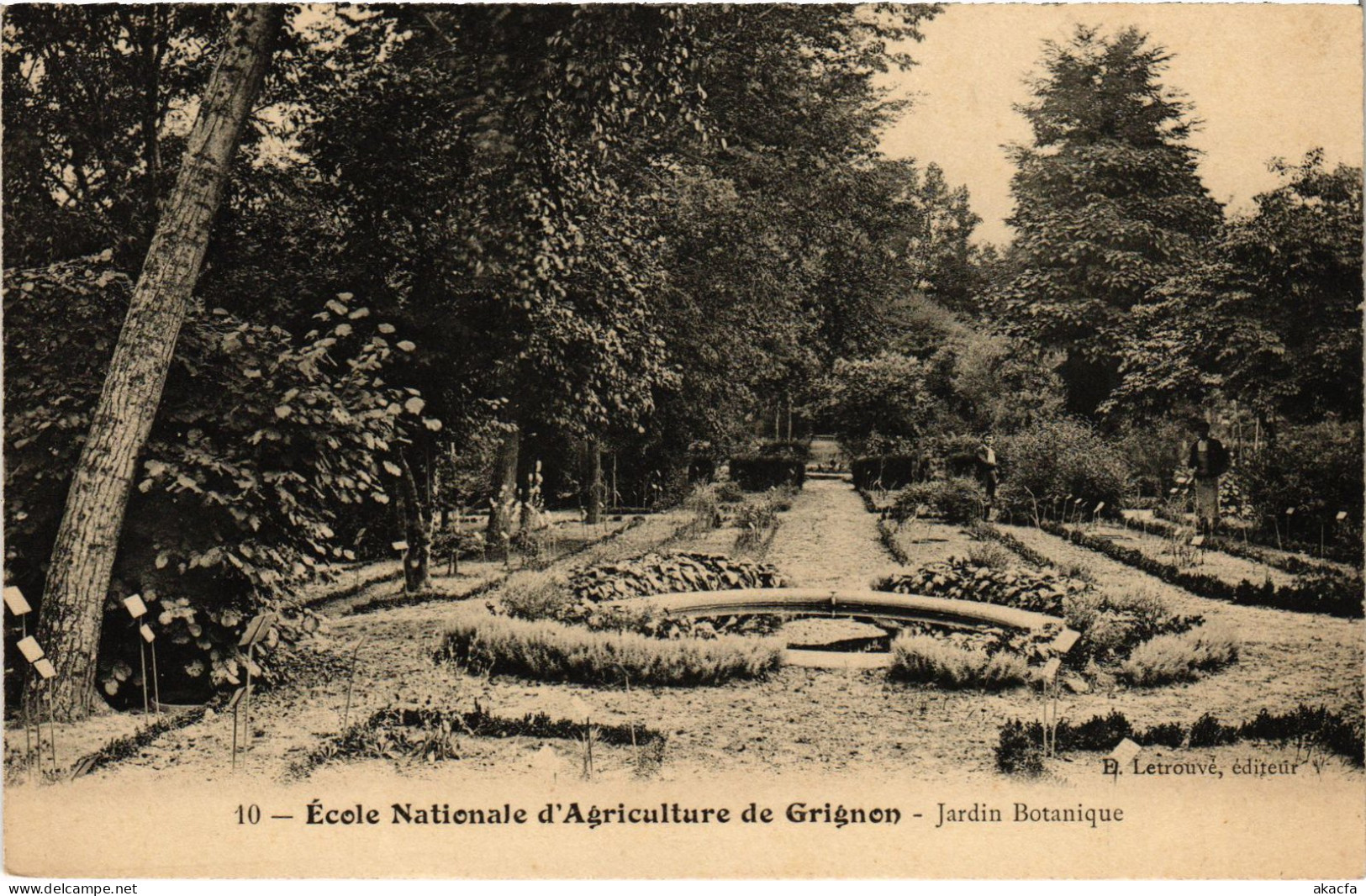 CPA THIVERVAL-GRIGNON Ecole Nationale D'Agriculture Jardin Botanique (1386263) - Grignon