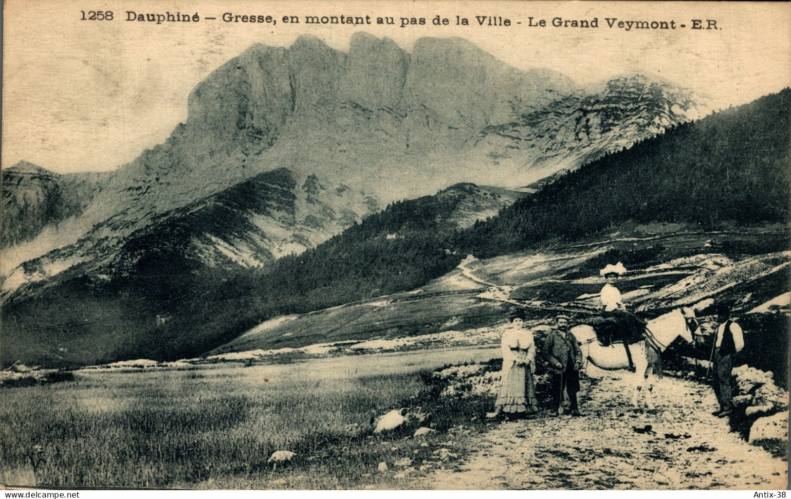 N47 - 38 - GRESSE - Isère - En Montant Au Pas De La Ville - Le Grand Veymont - Mens