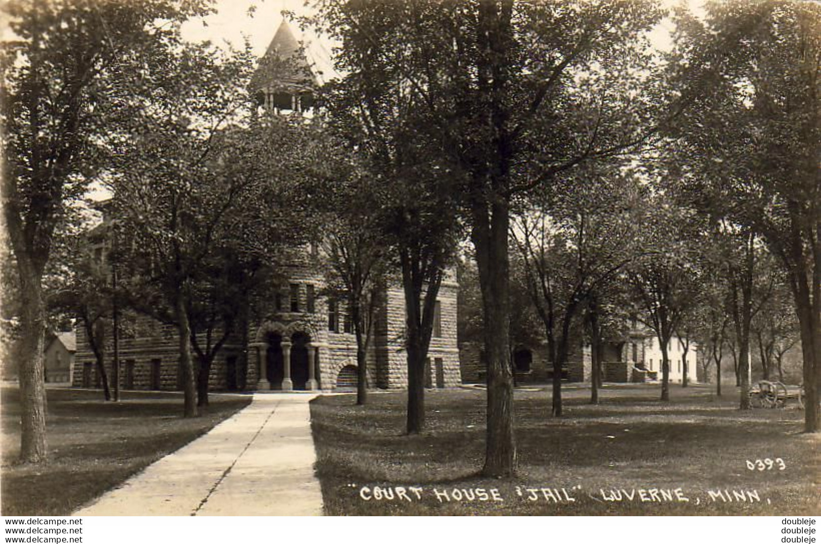 LUVERNE MINNESOTA  ...........  COURT HOUSE " JAIL " ............ REAL PHOTO POSTCARD - Other & Unclassified