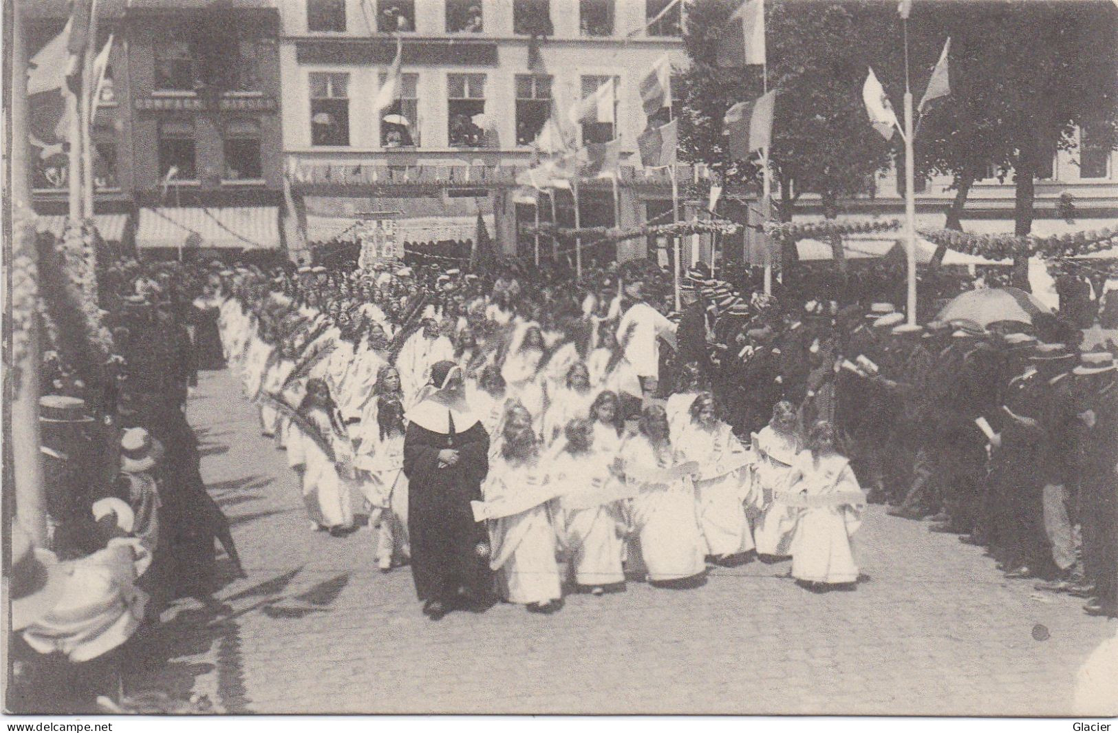 Tongeren Processie Der H. Relieken - Tongres Procession Des S.Reliques - N° 15 - Tongeren