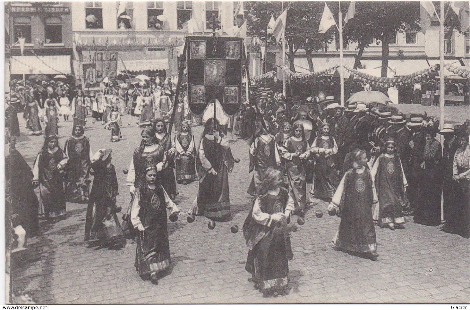 Tongeren Processie Der H. Relieken - Tongres Procession Des S.Reliques - N° 20 - Tongeren