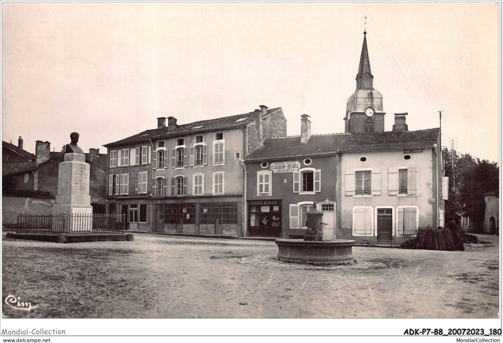 ADKP7-88-0638 - LAMARCHE - Statue Et Place Bellune - Lamarche