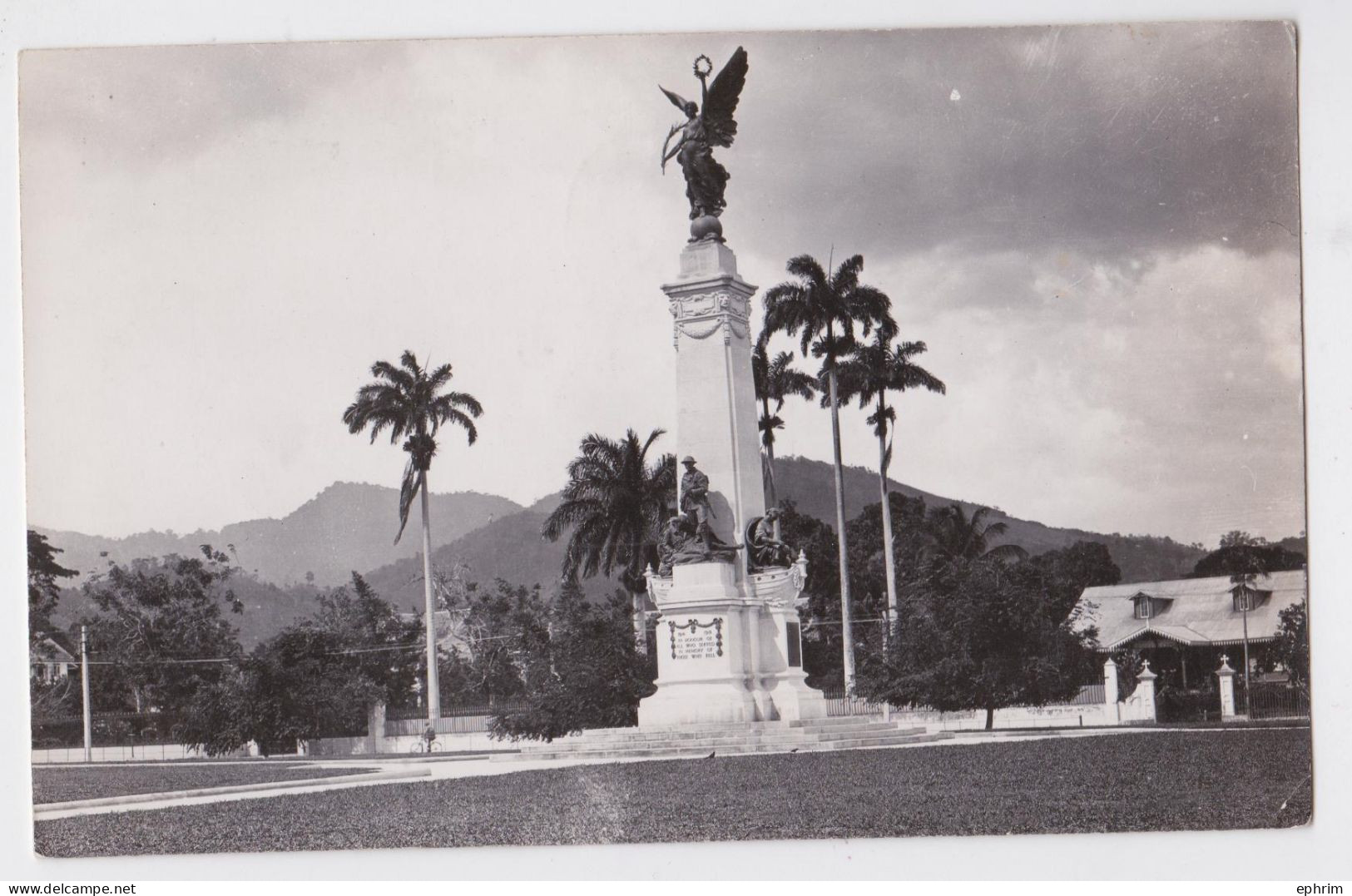 Trinidad Port Of Spain Memorial - Trinidad