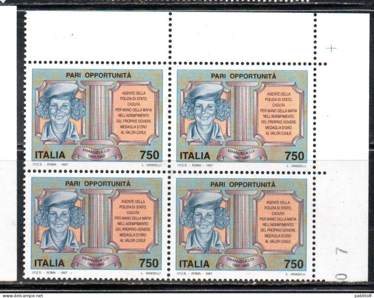 ITALIA REPUBBLICA ITALY REPUBLIC 1997 PARI OPPORTUNITA' QUARTINA ANGOLO DI FOGLIO BLOCK MNH - 1991-00:  Nuovi