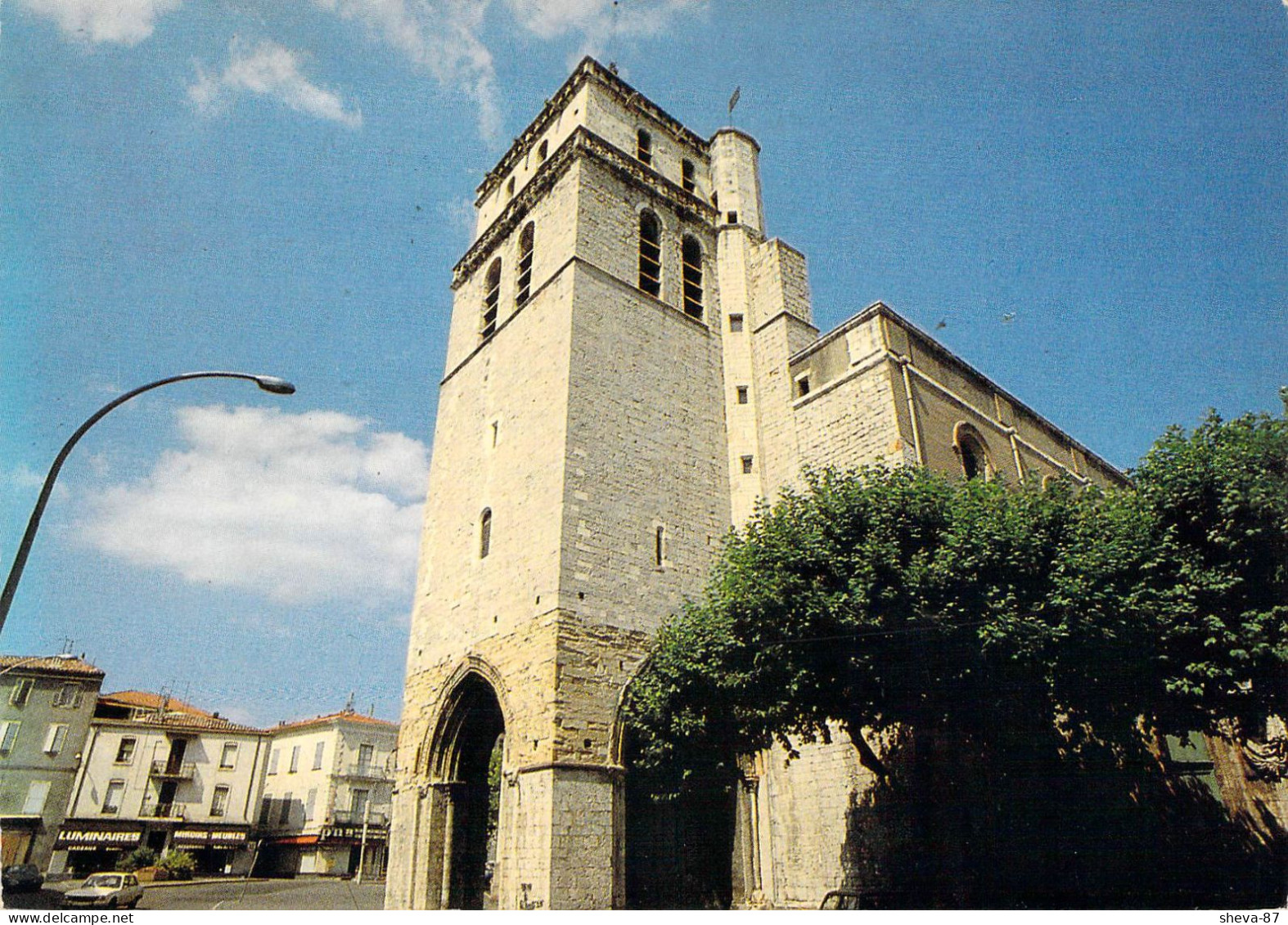 30 - Alès - La Cathédrale - Alès