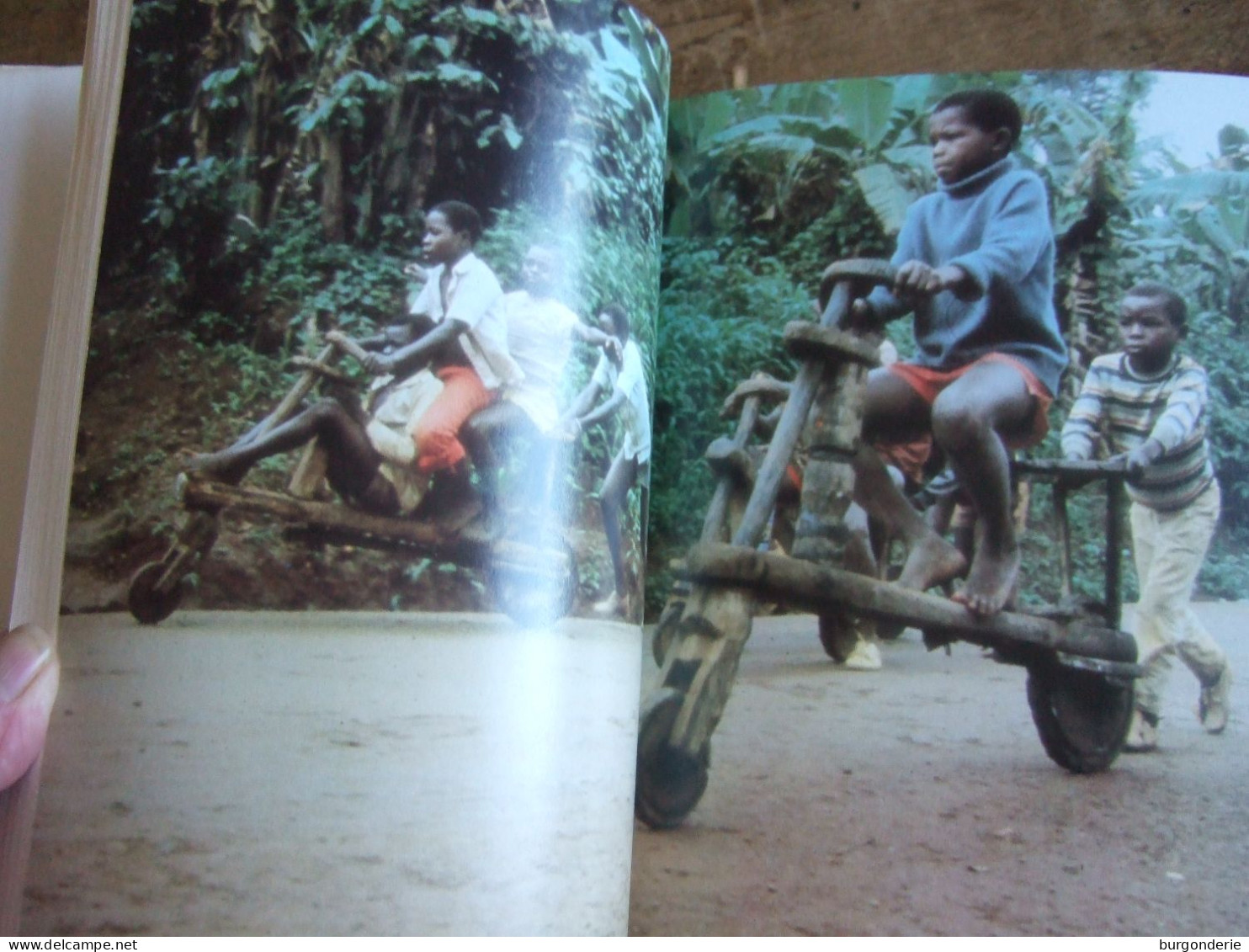 LA ROUTE DES JOUETS / MICHELE ET JEAN PAUL GRENEAU / ARTHAUD / 1982 / DEDICACE - Signierte Bücher