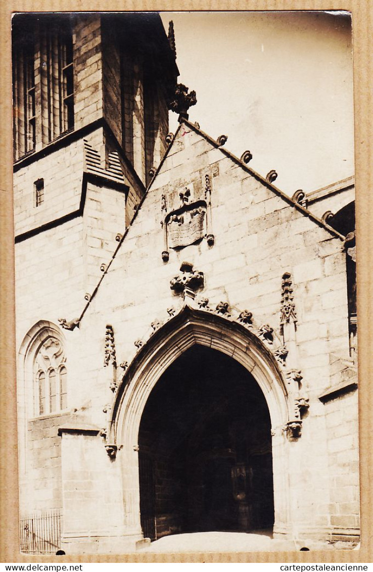 16421 / Carte-Photo 1910s Localisable -Voir Sculpture Armoiries Fronton Porche Gargouille Eglise - Iglesias Y Catedrales