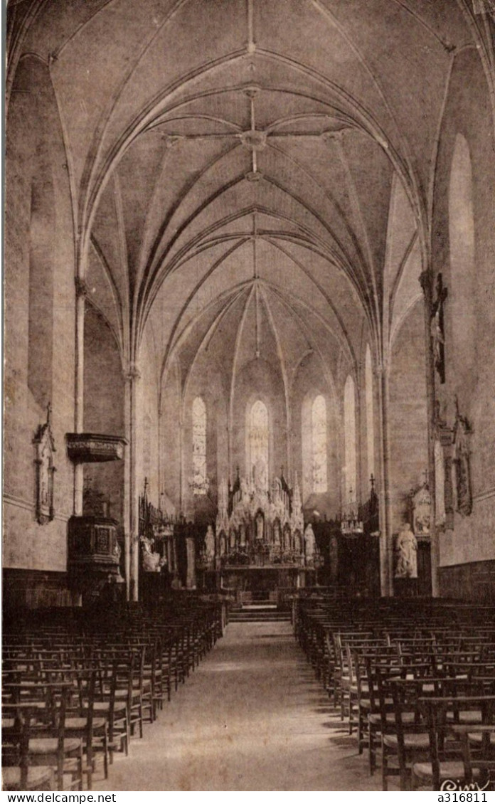 Chateaugiron Intérieur De L Eglise - Châteaugiron