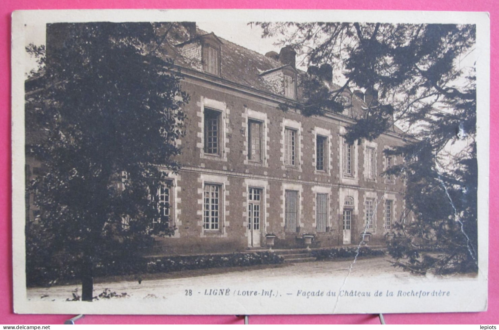 Visuel Très Peu Courant - 44 - Ligné - Façade Du Château De La Rochefordière - Ligné