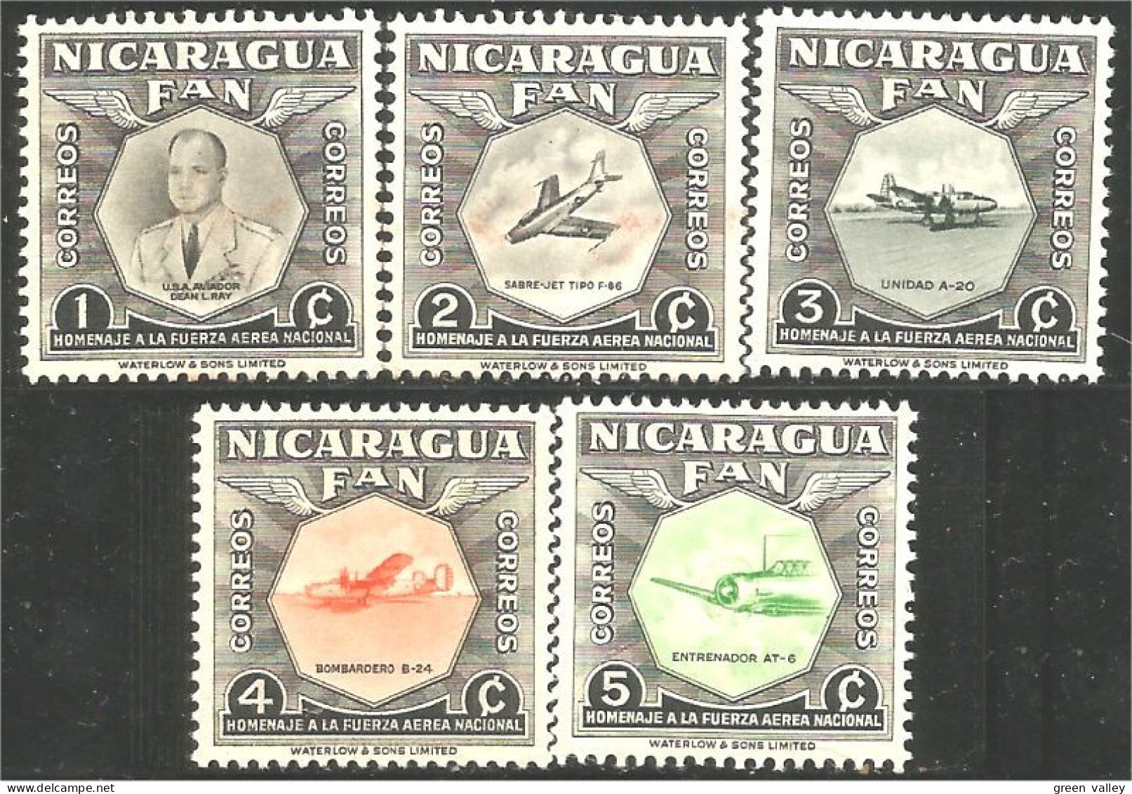 684 Nicaragua Avions Militaires Military Airplanes MH * Neuf (NIC-500) - Nicaragua