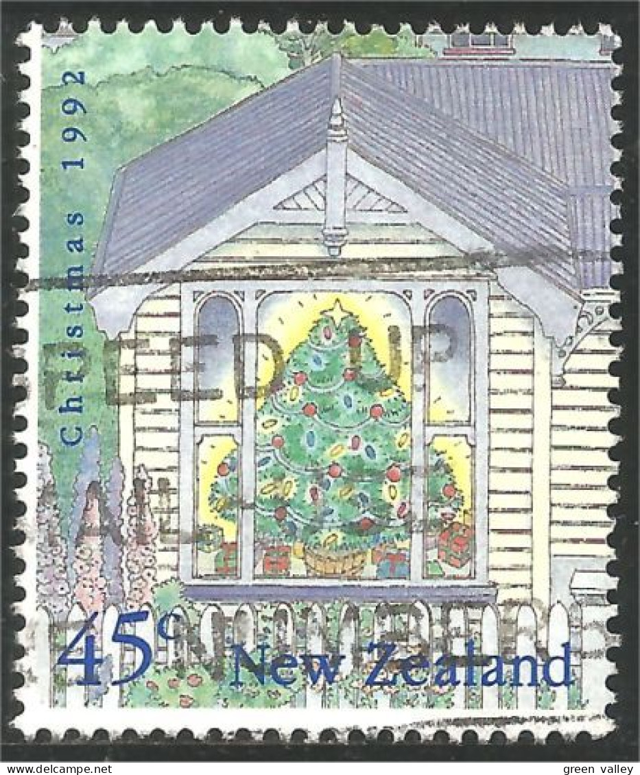 706 New Zealand Christmas Tree Sapin Noel (NZ-168a) - Used Stamps