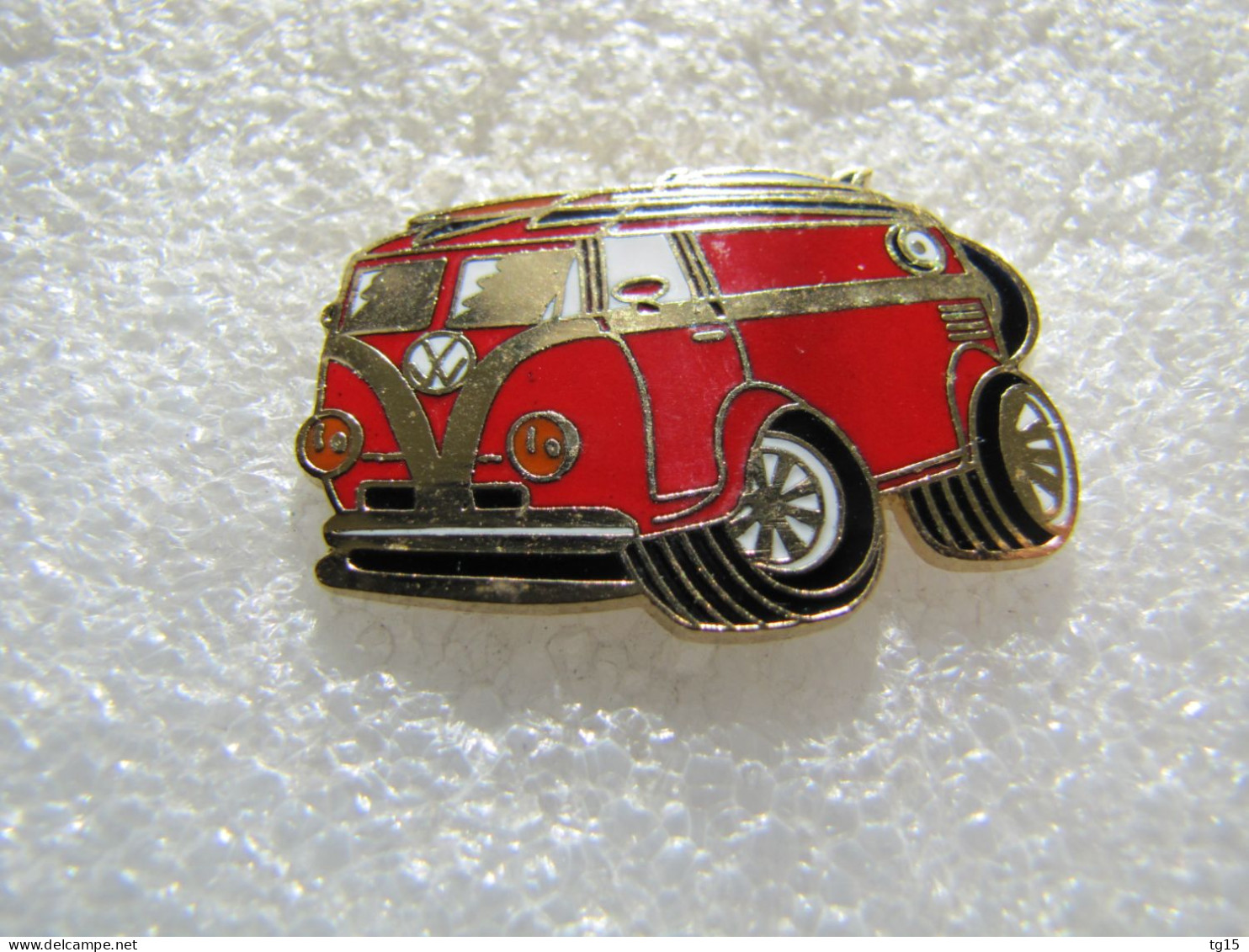 RARE  TOP    PIN'S    VOLKSWAGEN  COMBI  T 1    Email Grand Feu - Volkswagen