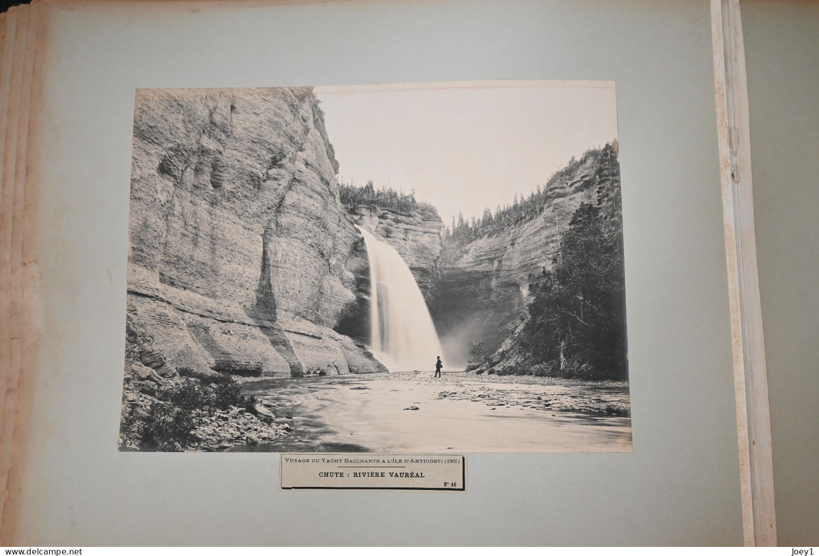 Anticosti ,l'Album Photo Qui Raconte L Histoire De L'ile D ' Anticosti Après L Achat De L Ile Par Henri Menier En 1895 - Alben & Sammlungen